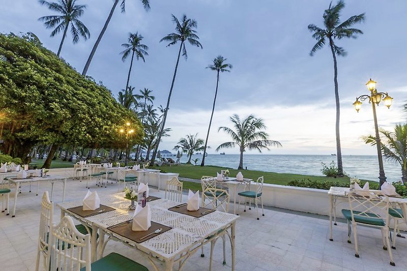 Cape Panwa Hotel 11