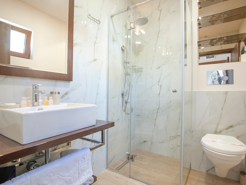 Hotel Twelve 44