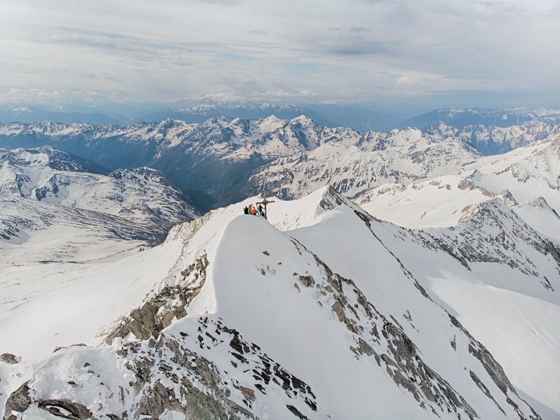 Alpenpalace Luxury Hideaway & Spa Retreat 12