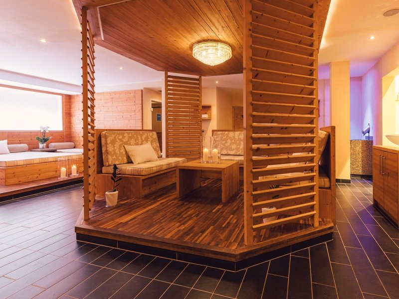 Alpenpalace Luxury Hideaway & Spa Retreat 47