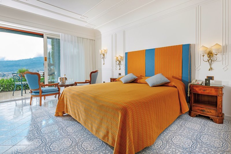 Grand Hotel Capodimonte 9