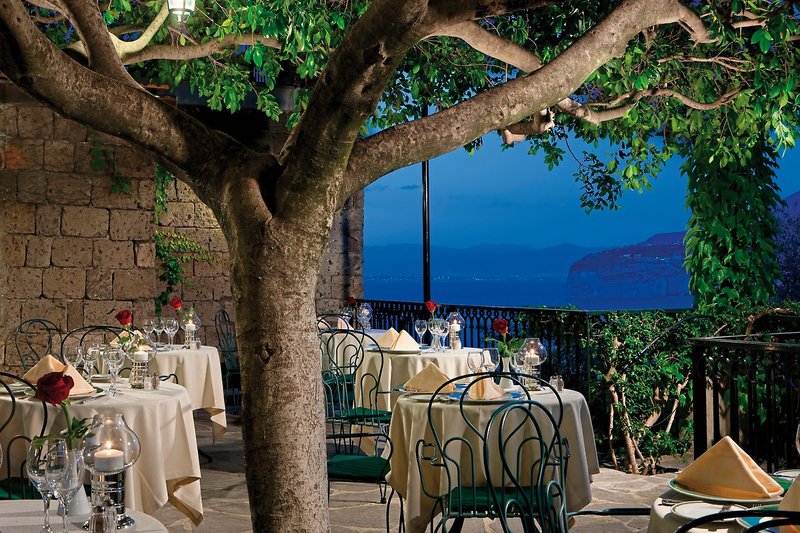 Grand Hotel Capodimonte 15