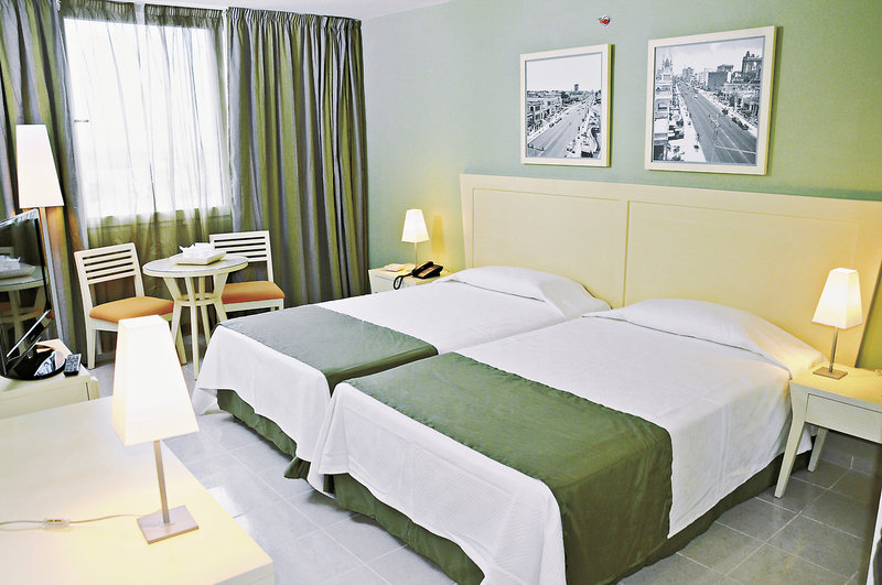 NH Capri La Habana 9