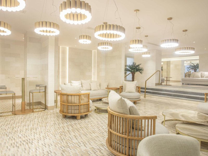 Radisson Hotel Saint-Denis 14