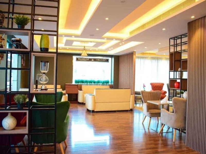 The Secure Inn Hotel 4