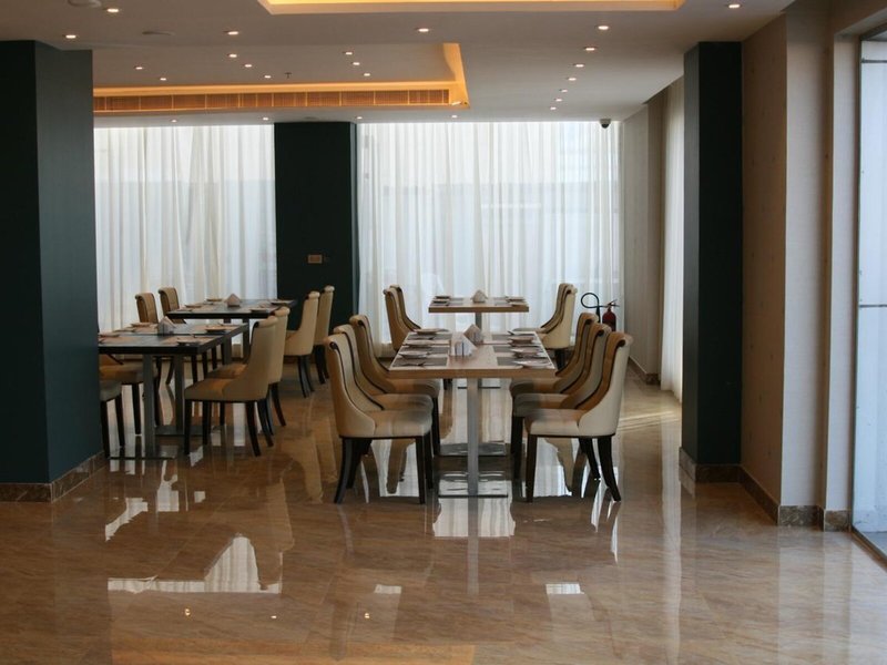 The Secure Inn Hotel 13