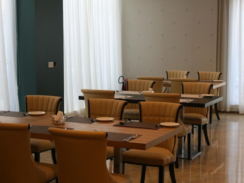 The Secure Inn Hotel 15