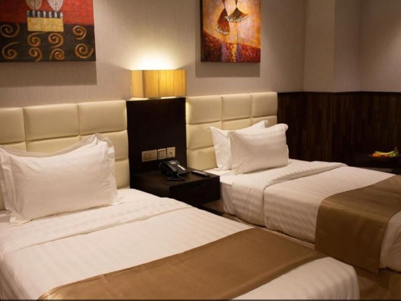 The Secure Inn Hotel 26