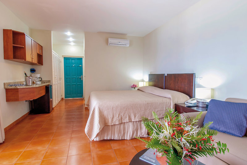 Captain Don's Habitat 3