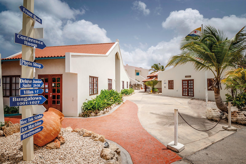 Captain Don's Habitat 9