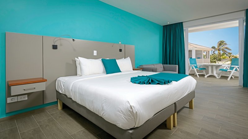 Captain Don's Habitat 11