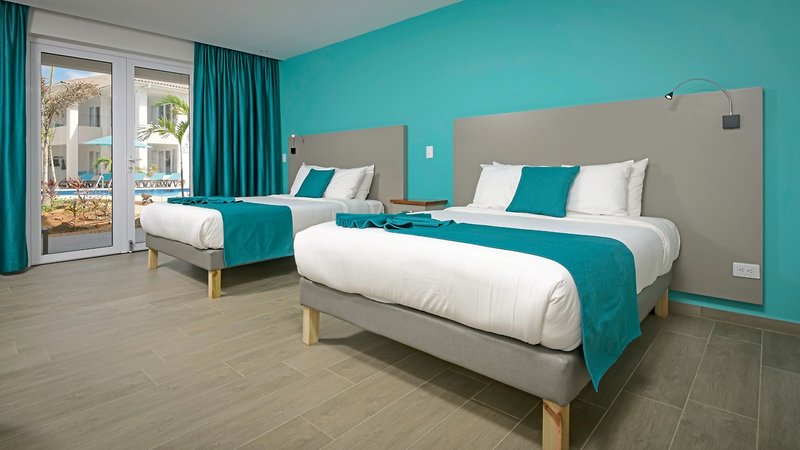 Captain Don's Habitat 13