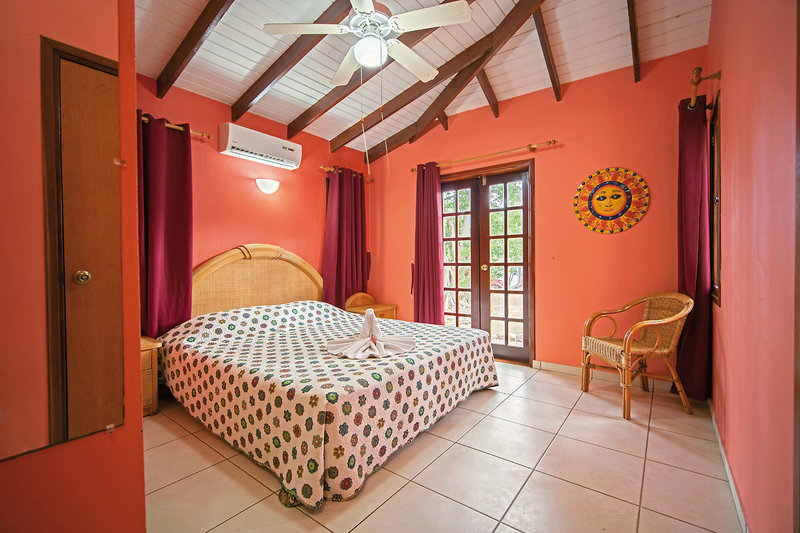 Captain Don's Habitat 20