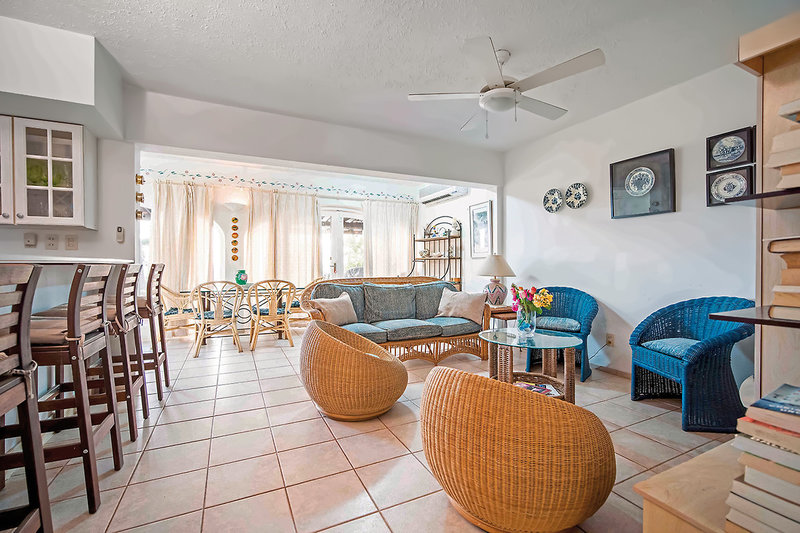 Captain Don's Habitat 38