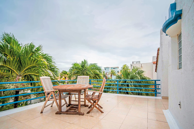 Captain Don's Habitat 40