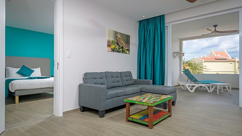 Captain Don's Habitat 42