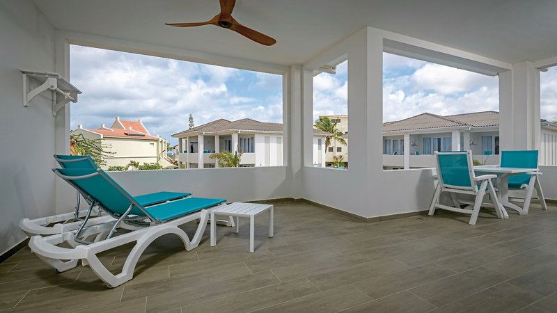 Captain Don's Habitat 45