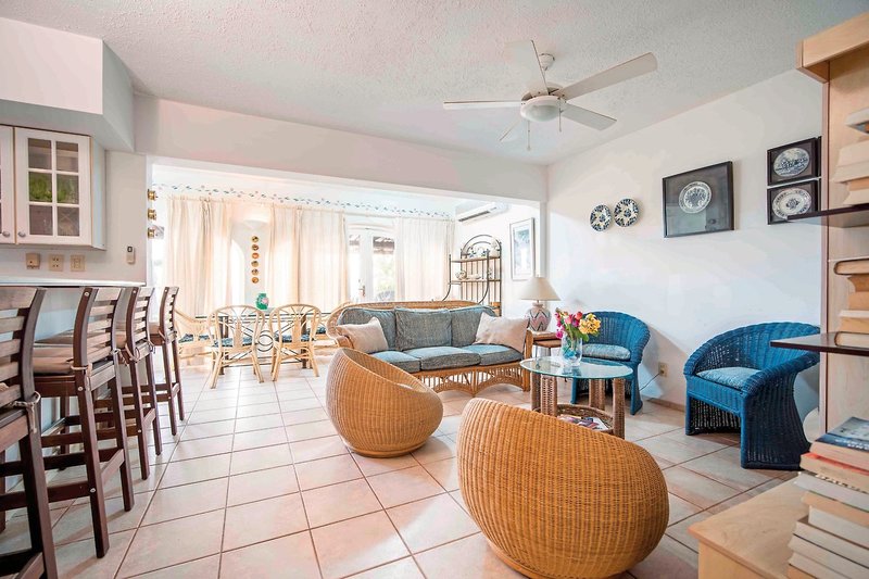 Captain Don's Habitat 47