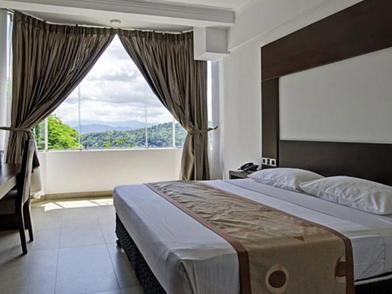 The Swiss Residence 14