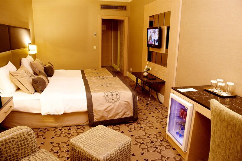 The Darkhill Hotel 8