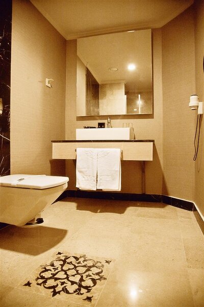 The Darkhill Hotel 11