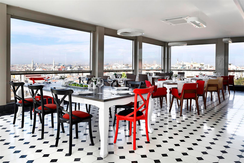 The Darkhill Hotel 9