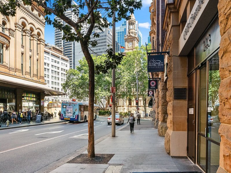 Sydney Hotel QVB 1
