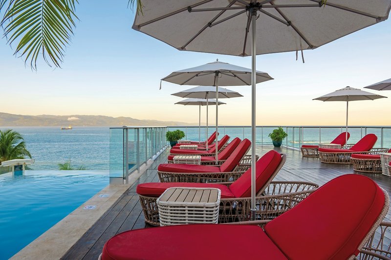 S Hotel Jamaica 14