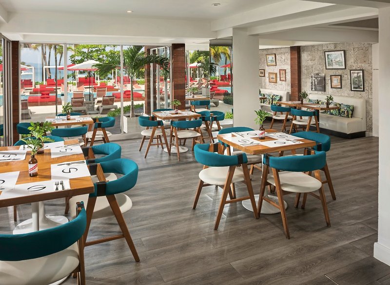 S Hotel Jamaica 35
