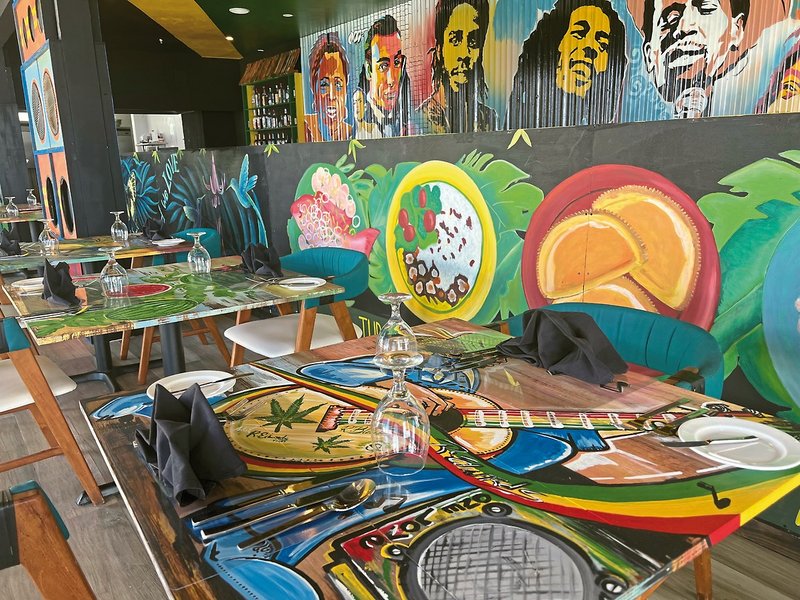 S Hotel Jamaica 39