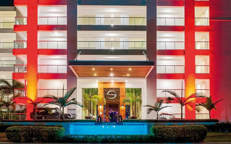 S Hotel Jamaica 43