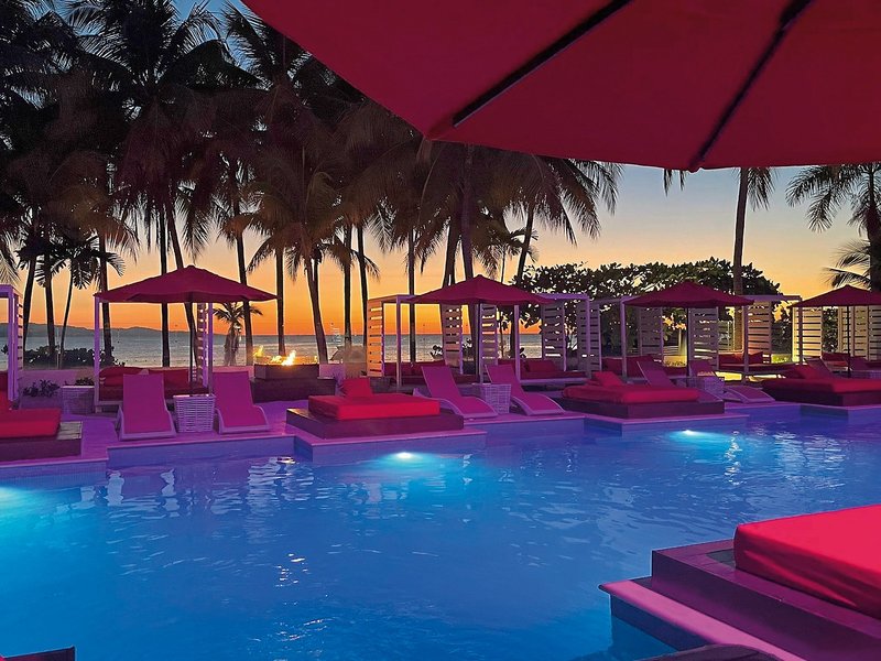 S Hotel Jamaica 6