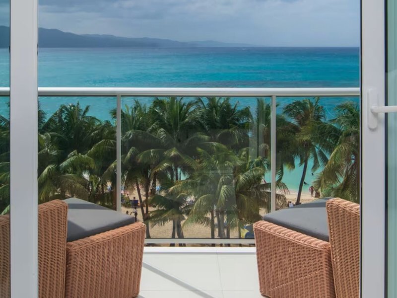 S Hotel Jamaica 3