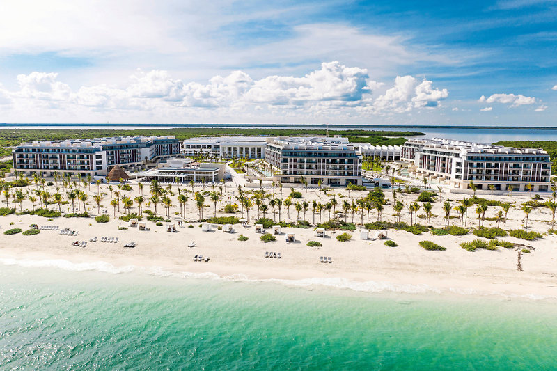 Majestic Elegance Costa Mujeres 1