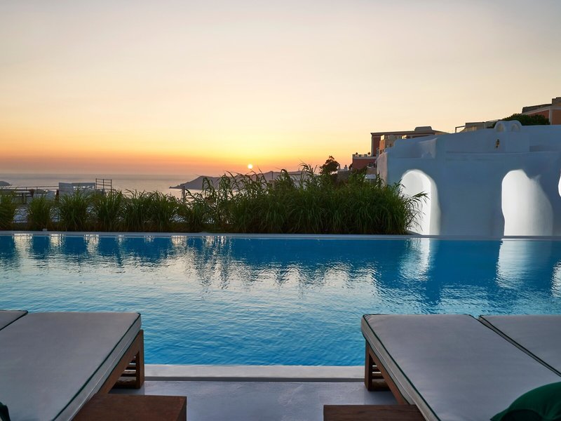 Katikies Garden Santorini 9