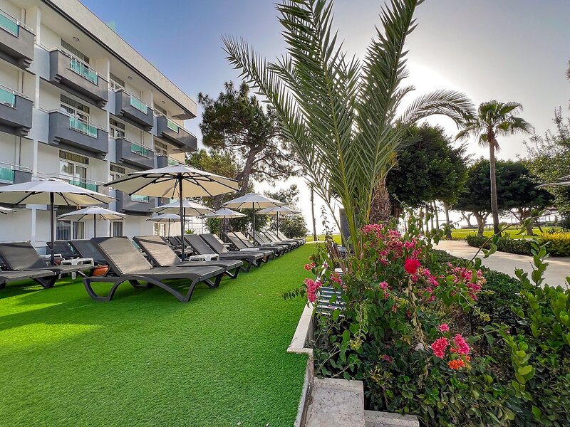 Transatlantik Beach Hotel 6