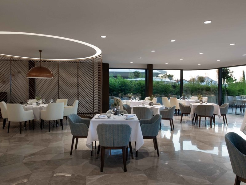 Reges A Luxury Collection Resort and SPA 15