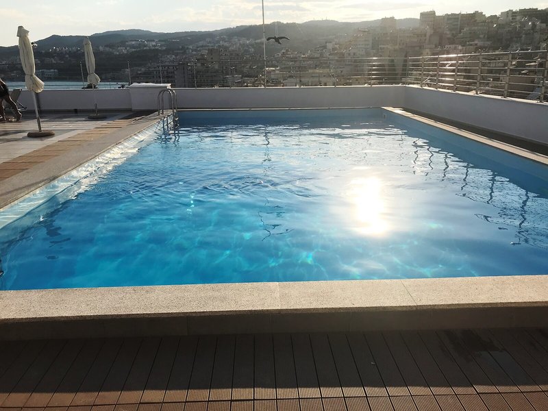 Oceanis 10 - Outdoor Pool