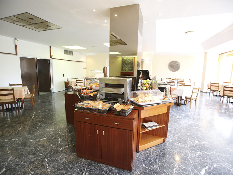 Oceanis 20 - Restaurant