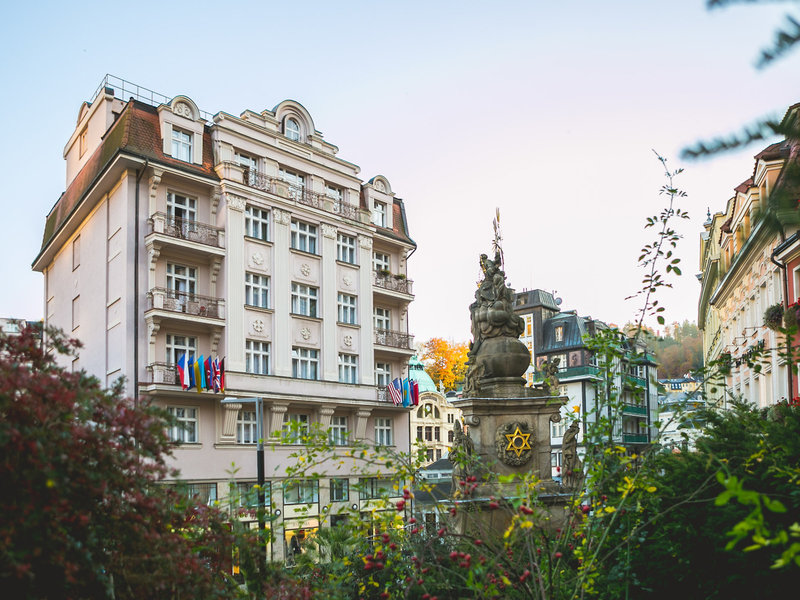 Astoria Hotel & Medical Spa 4