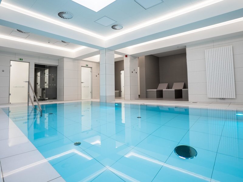 Astoria Hotel & Medical Spa 8