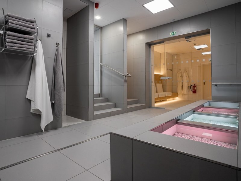 Astoria Hotel & Medical Spa 12