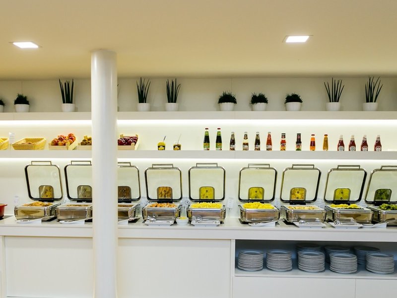 Astoria Hotel & Medical Spa 20