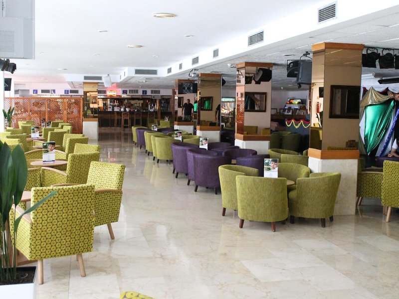 Globales Verdemar Apartments 25