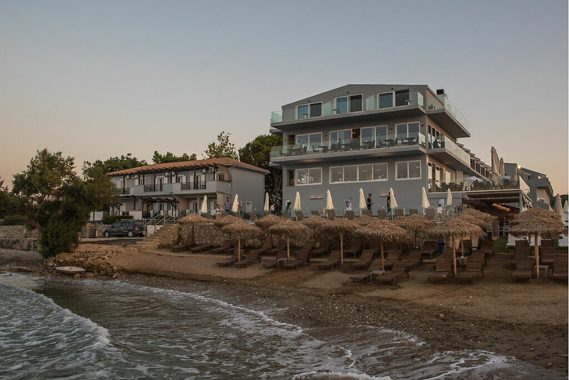 Golden Coast Resort 9