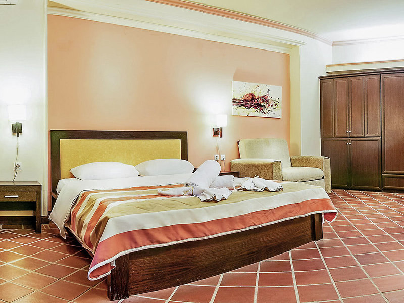 Kallisti Aparthotel Potos 8