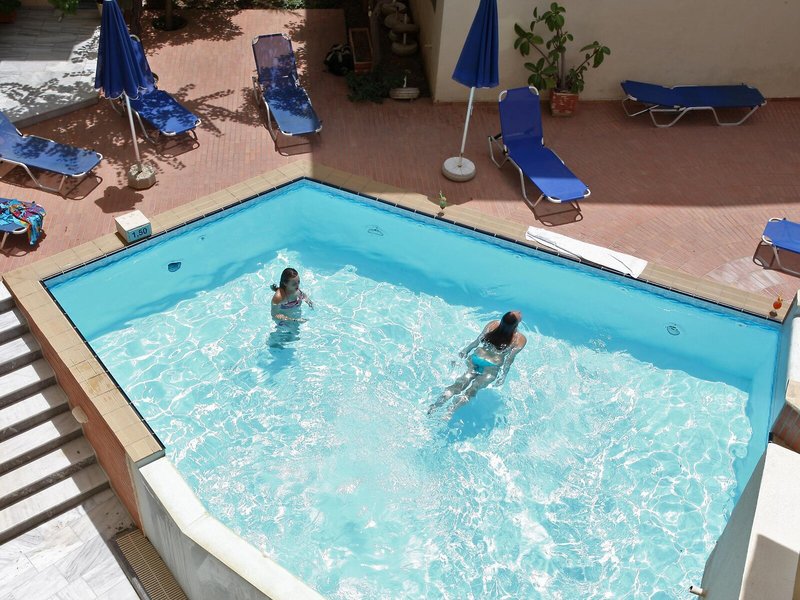 Anita Beach Hotel 6