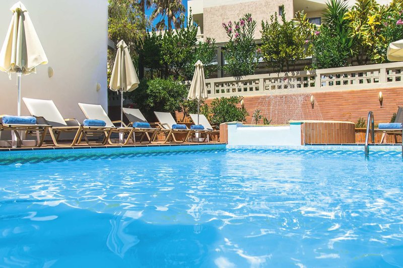 Anita Beach Hotel 6