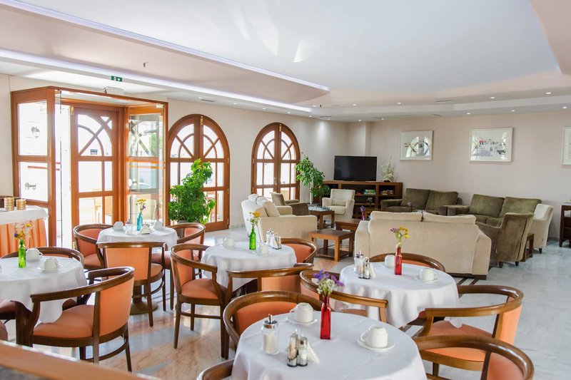 Anita Beach Hotel 8