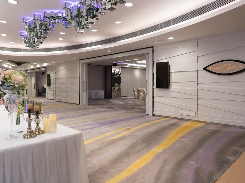Panda Hotel 11